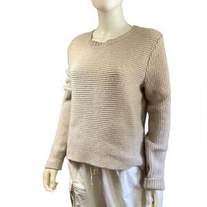 Brochure Walker Sweater